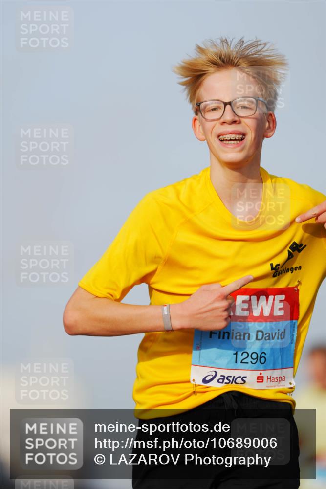 03.10.2026 - Köhlbrandbrückenlauf LAZAROV Photography http://msf.ph/oto/10689006 03.10.2026 09:40:44 Position 3 1296 meine-sportfotos.de