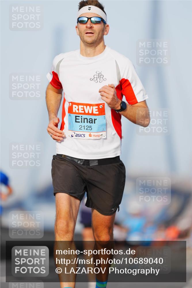 03.10.2026 - Köhlbrandbrückenlauf LAZAROV Photography http://msf.ph/oto/10689040 03.10.2026 09:40:49 Position 3 2125 meine-sportfotos.de