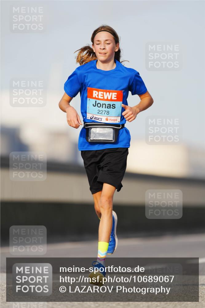 03.10.2026 - Köhlbrandbrückenlauf LAZAROV Photography http://msf.ph/oto/10689067 03.10.2026 09:40:53 Position 3 2278 meine-sportfotos.de