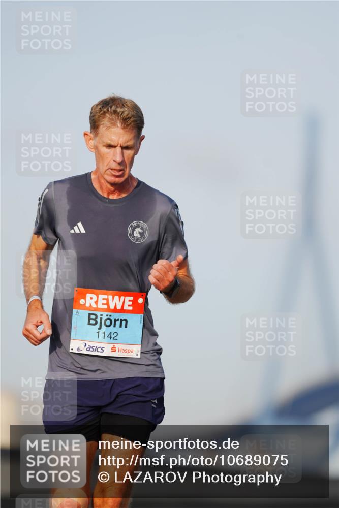03.10.2026 - Köhlbrandbrückenlauf LAZAROV Photography http://msf.ph/oto/10689075 03.10.2026 09:40:54 Position 3 1142 meine-sportfotos.de