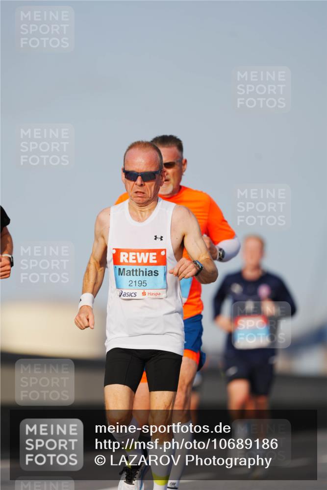 03.10.2026 - Köhlbrandbrückenlauf LAZAROV Photography http://msf.ph/oto/10689186 03.10.2026 09:41:32 Position 3 2195 meine-sportfotos.de