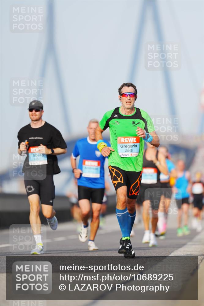 03.10.2026 - Köhlbrandbrückenlauf LAZAROV Photography http://msf.ph/oto/10689225 03.10.2026 09:41:42 Position 3 2656, 2046 meine-sportfotos.de