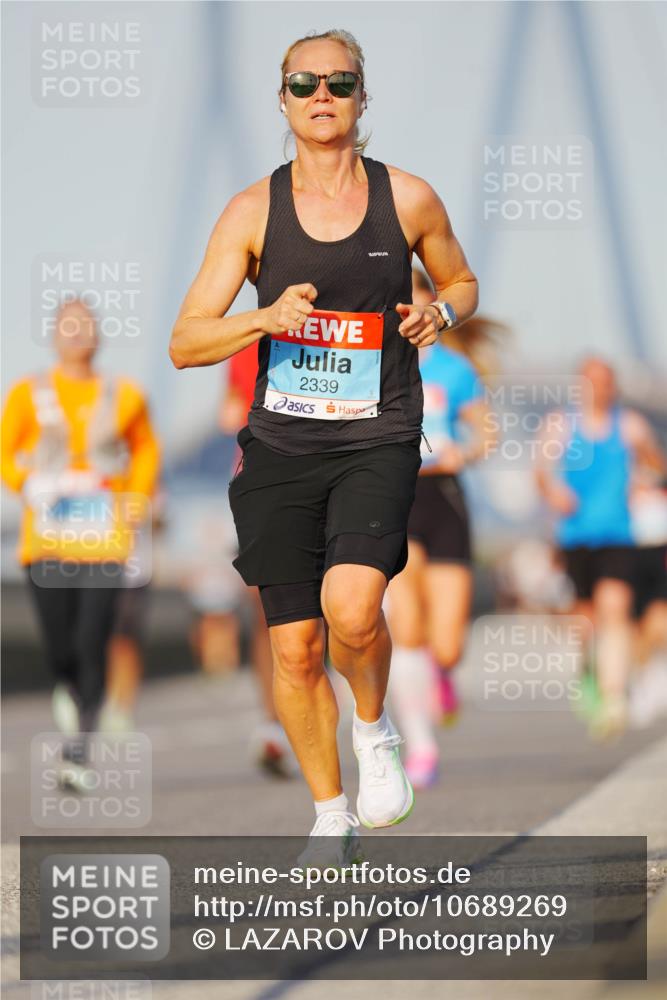 03.10.2026 - Köhlbrandbrückenlauf LAZAROV Photography http://msf.ph/oto/10689269 03.10.2026 09:41:49 Position 3 2339 meine-sportfotos.de