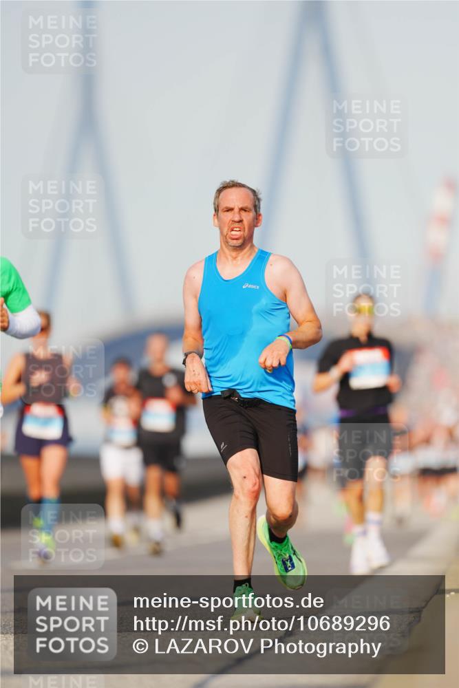 03.10.2026 - Köhlbrandbrückenlauf LAZAROV Photography http://msf.ph/oto/10689296 03.10.2026 09:41:55 Position 3 10 meine-sportfotos.de