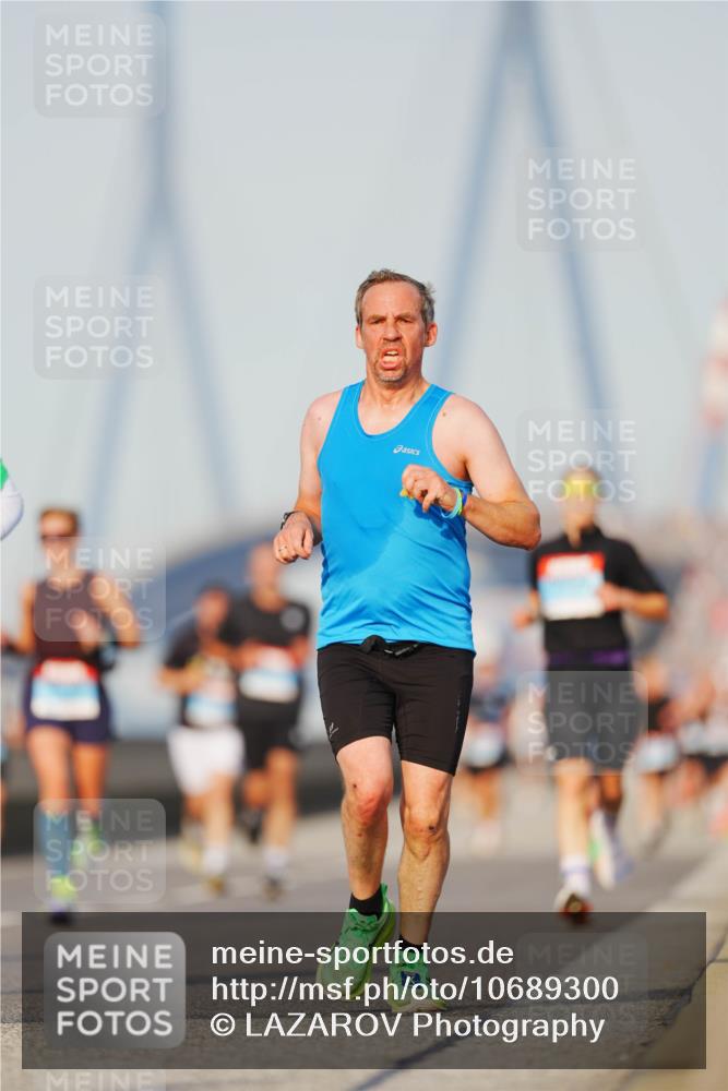 03.10.2026 - Köhlbrandbrückenlauf LAZAROV Photography http://msf.ph/oto/10689300 03.10.2026 09:41:55 Position 3  meine-sportfotos.de