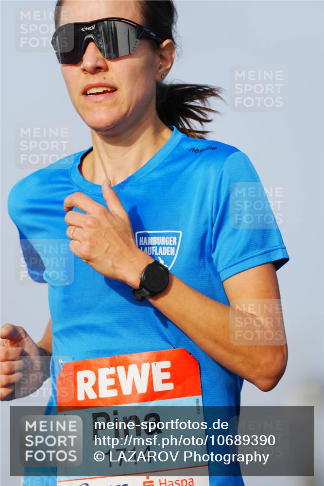 03.10.2026 - Köhlbrandbrückenlauf LAZAROV Photography http://msf.ph/oto/10689390 03.10.2026 09:42:14 Position 3 1714 meine-sportfotos.de