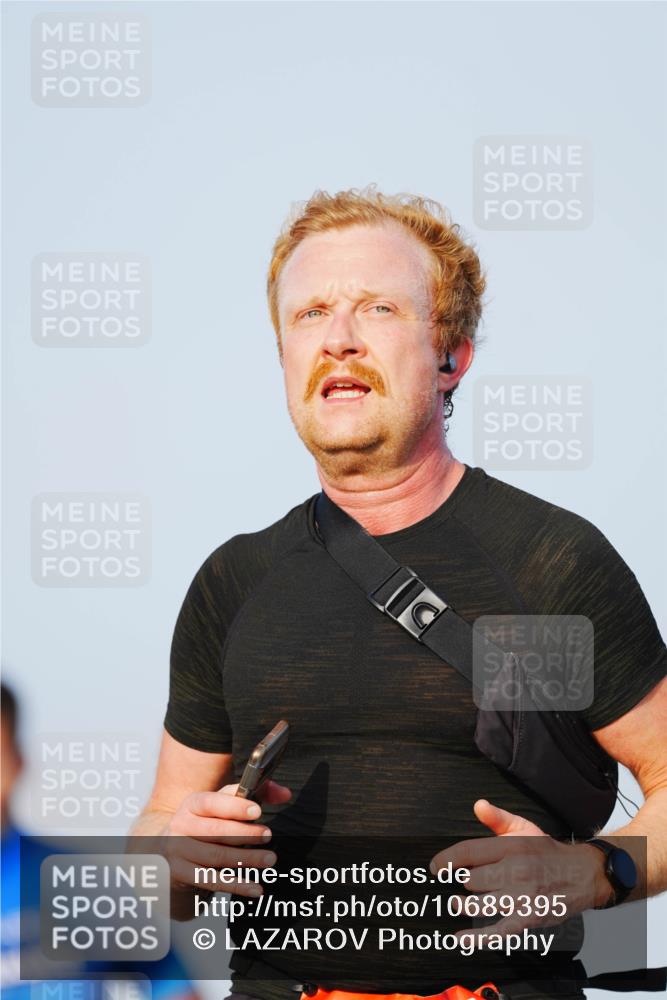 03.10.2026 - Köhlbrandbrückenlauf LAZAROV Photography http://msf.ph/oto/10689395 03.10.2026 09:42:22 Position 3  meine-sportfotos.de