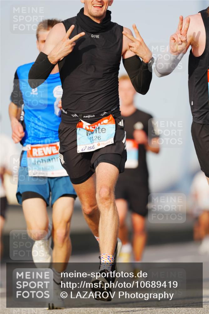03.10.2026 - Köhlbrandbrückenlauf LAZAROV Photography http://msf.ph/oto/10689419 03.10.2026 09:42:26 Position 3 1828, 2126 meine-sportfotos.de