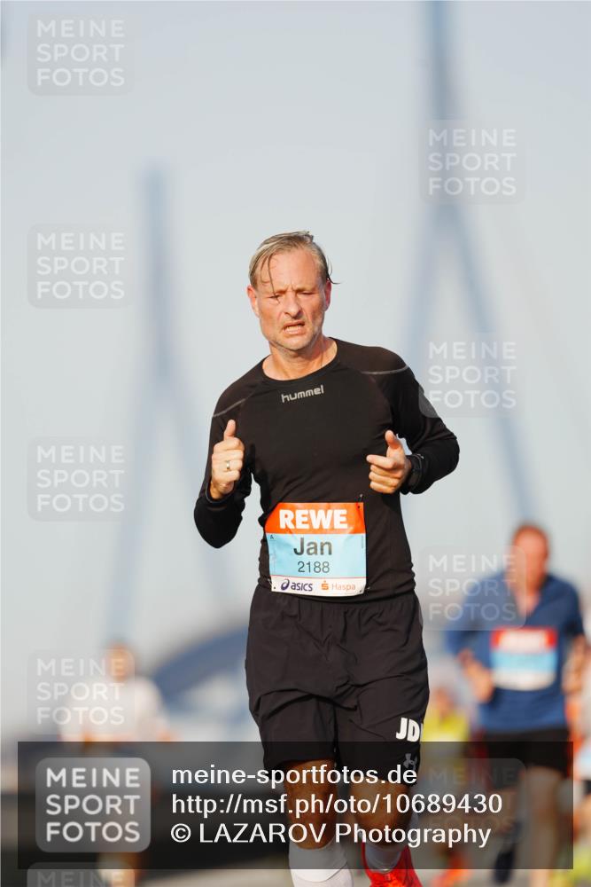 03.10.2026 - Köhlbrandbrückenlauf LAZAROV Photography http://msf.ph/oto/10689430 03.10.2026 09:42:28 Position 3 2188 meine-sportfotos.de