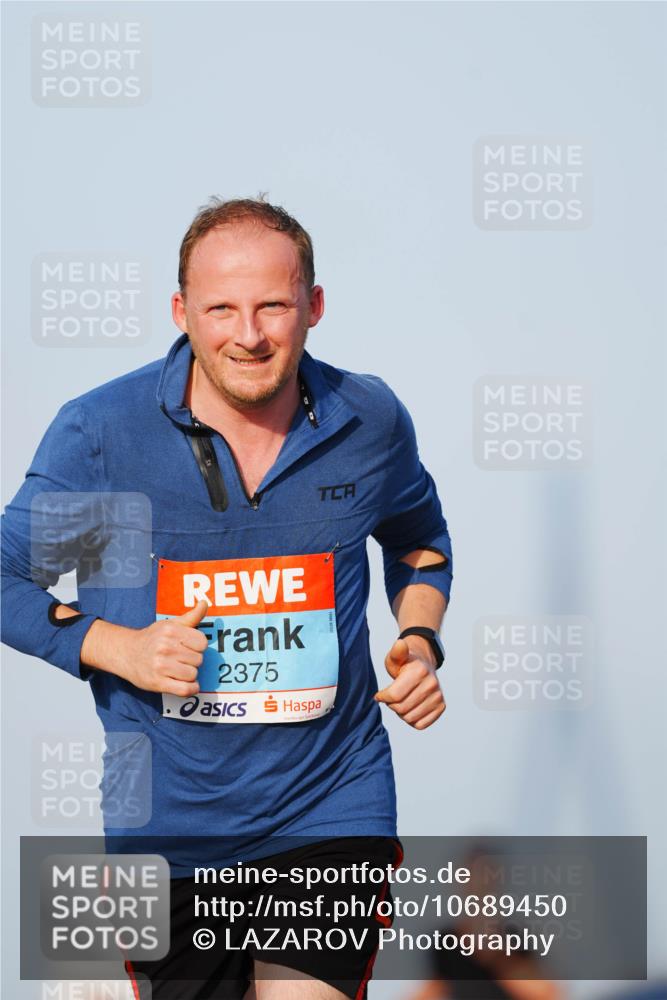 03.10.2026 - Köhlbrandbrückenlauf LAZAROV Photography http://msf.ph/oto/10689450 03.10.2026 09:42:35 Position 3 2375 meine-sportfotos.de