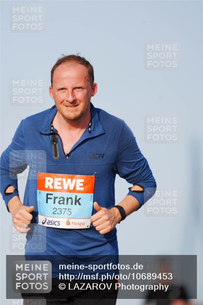 03.10.2026 - Köhlbrandbrückenlauf LAZAROV Photography http://msf.ph/oto/10689453 03.10.2026 09:42:35 Position 3 2375 meine-sportfotos.de