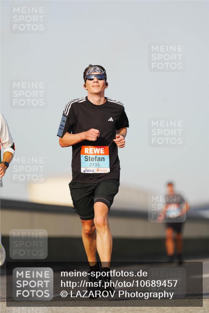 03.10.2026 - Köhlbrandbrückenlauf LAZAROV Photography http://msf.ph/oto/10689457 03.10.2026 09:42:38 Position 3 2133 meine-sportfotos.de