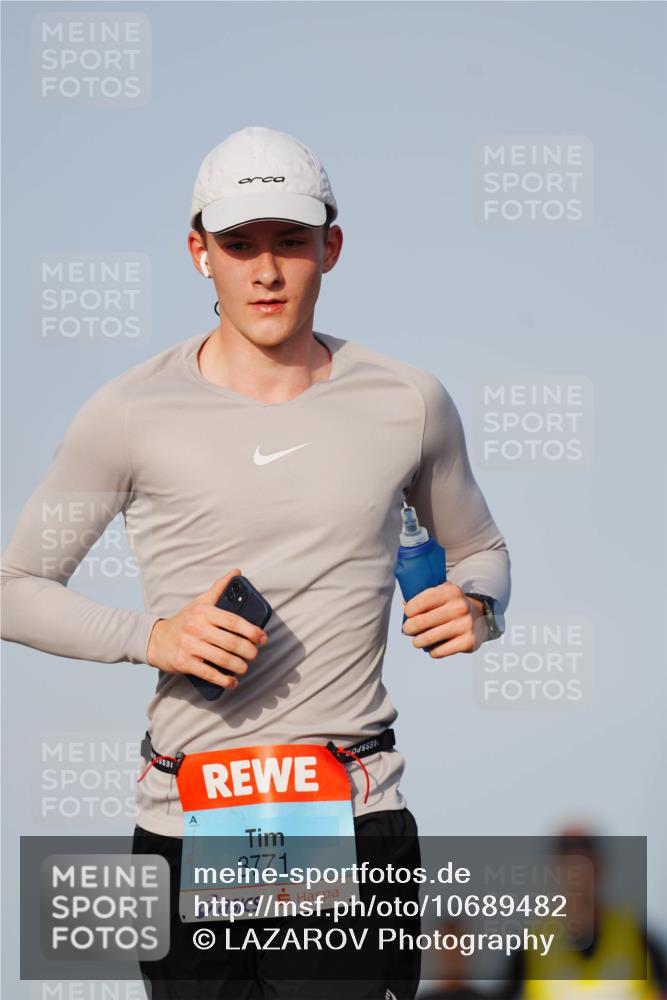 03.10.2026 - Köhlbrandbrückenlauf LAZAROV Photography http://msf.ph/oto/10689482 03.10.2026 09:42:41 Position 3 3771 meine-sportfotos.de