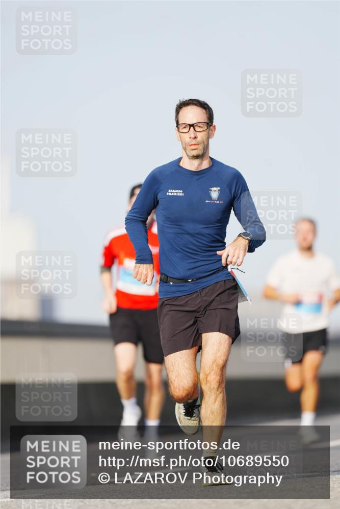 03.10.2026 - Köhlbrandbrückenlauf LAZAROV Photography http://msf.ph/oto/10689550 03.10.2026 09:42:56 Position 3  meine-sportfotos.de