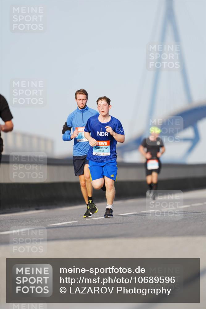 03.10.2026 - Köhlbrandbrückenlauf LAZAROV Photography http://msf.ph/oto/10689596 03.10.2026 09:43:05 Position 3 2154 meine-sportfotos.de