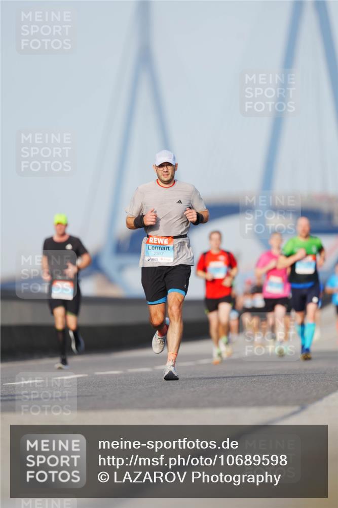 03.10.2026 - Köhlbrandbrückenlauf LAZAROV Photography http://msf.ph/oto/10689598 03.10.2026 09:43:10 Position 3 2317 meine-sportfotos.de