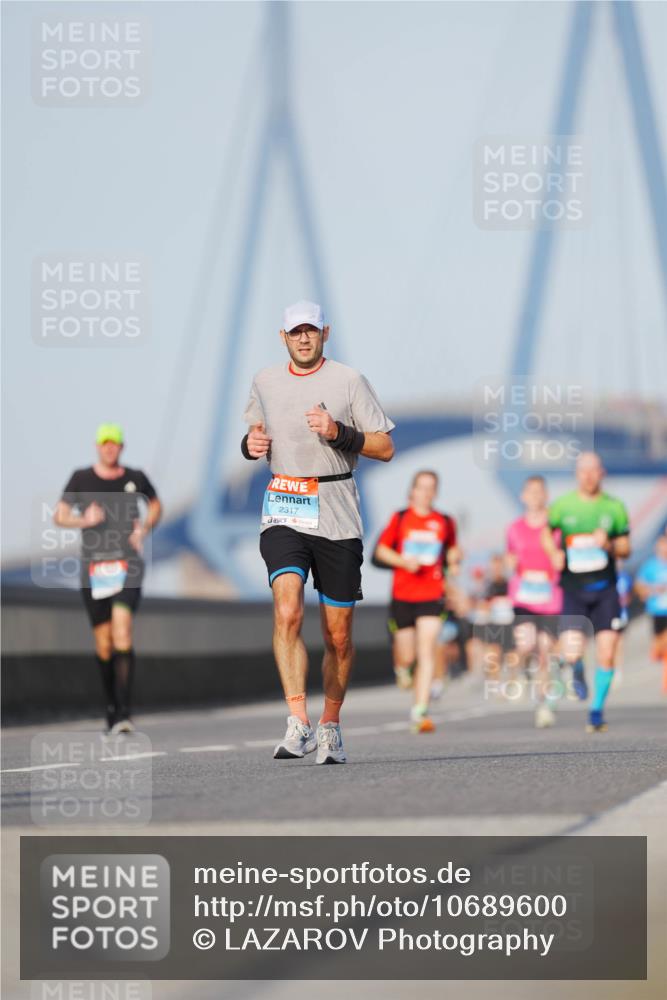 03.10.2026 - Köhlbrandbrückenlauf LAZAROV Photography http://msf.ph/oto/10689600 03.10.2026 09:43:10 Position 3 2317 meine-sportfotos.de