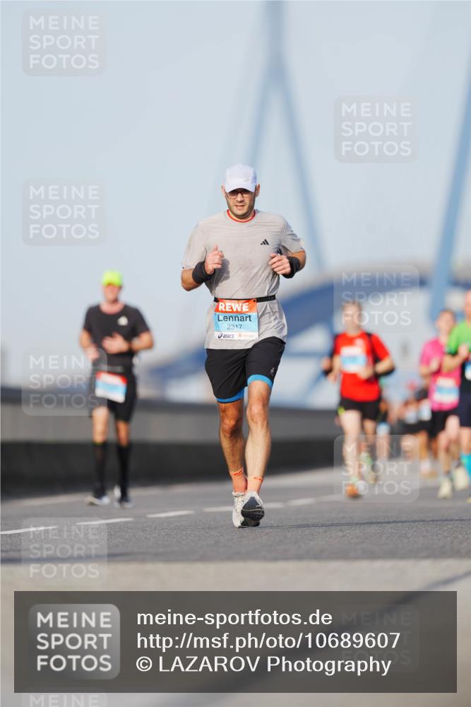 03.10.2026 - Köhlbrandbrückenlauf LAZAROV Photography http://msf.ph/oto/10689607 03.10.2026 09:43:11 Position 3 2317 meine-sportfotos.de