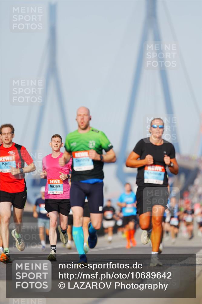 03.10.2026 - Köhlbrandbrückenlauf LAZAROV Photography http://msf.ph/oto/10689642 03.10.2026 09:43:19 Position 3 1241, 1466 meine-sportfotos.de