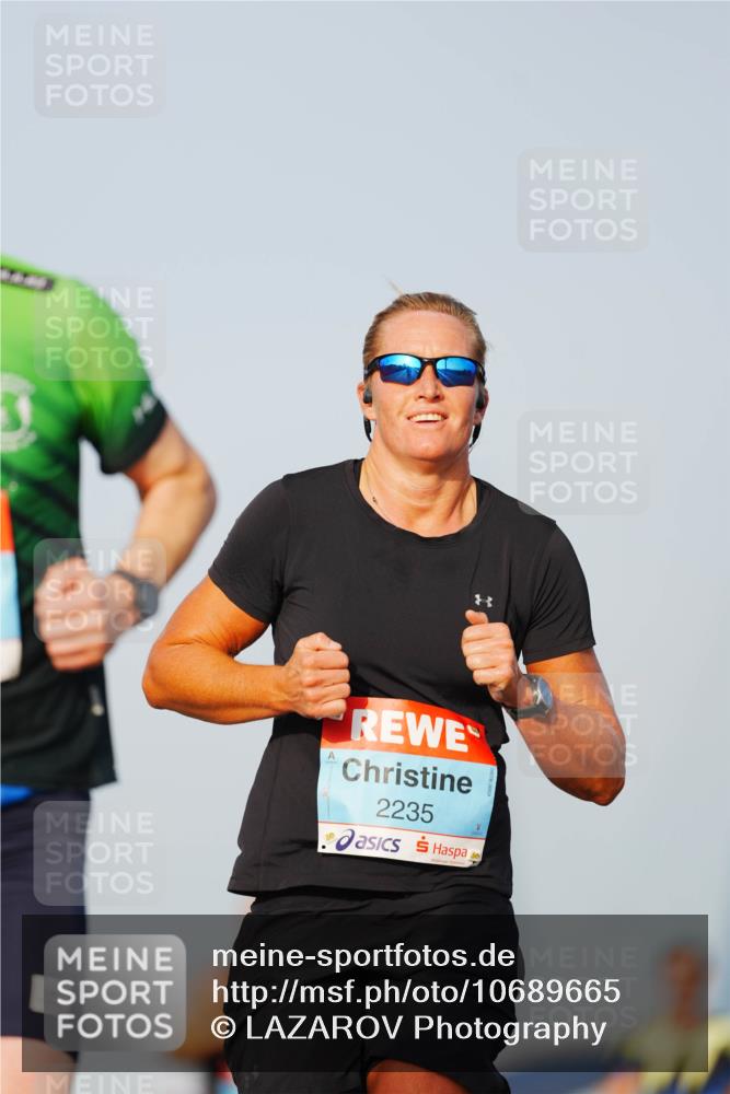 03.10.2026 - Köhlbrandbrückenlauf LAZAROV Photography http://msf.ph/oto/10689665 03.10.2026 09:43:25 Position 3 2235 meine-sportfotos.de