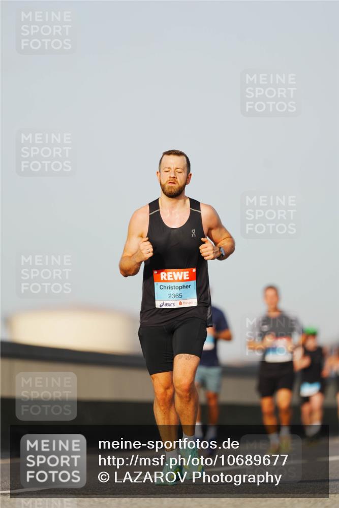 03.10.2026 - Köhlbrandbrückenlauf LAZAROV Photography http://msf.ph/oto/10689677 03.10.2026 09:43:28 Position 3 2365, 00 meine-sportfotos.de