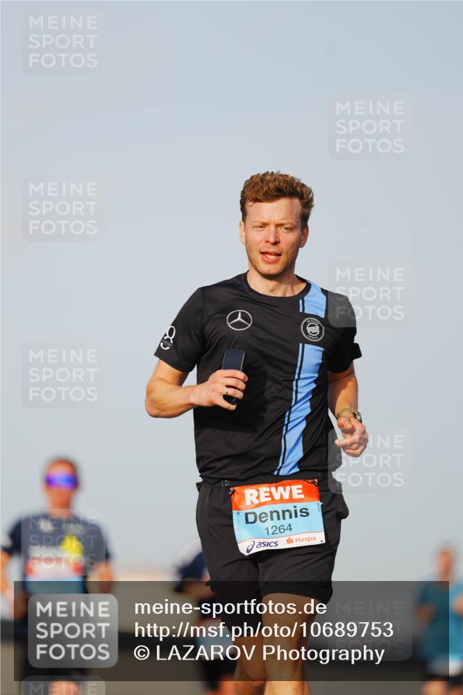 03.10.2026 - Köhlbrandbrückenlauf LAZAROV Photography http://msf.ph/oto/10689753 03.10.2026 09:43:49 Position 3 1264 meine-sportfotos.de