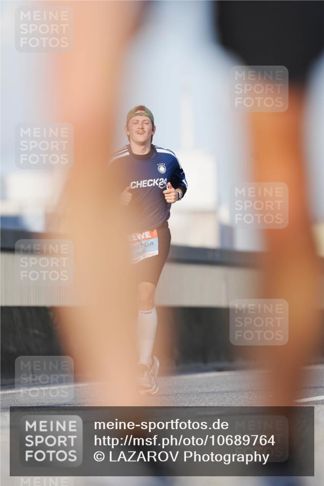03.10.2026 - Köhlbrandbrückenlauf LAZAROV Photography http://msf.ph/oto/10689764 03.10.2026 09:43:53 Position 3 3699 meine-sportfotos.de