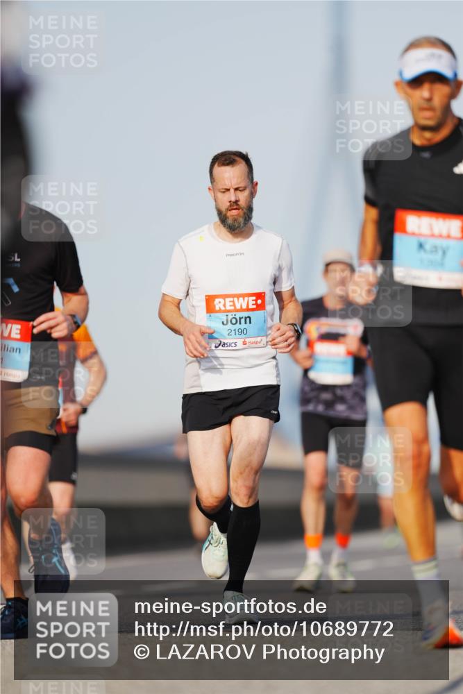 03.10.2026 - Köhlbrandbrückenlauf LAZAROV Photography http://msf.ph/oto/10689772 03.10.2026 09:43:56 Position 3 1, 2190 meine-sportfotos.de