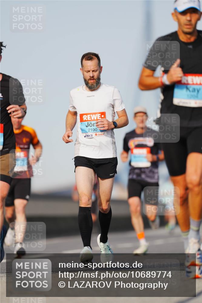 03.10.2026 - Köhlbrandbrückenlauf LAZAROV Photography http://msf.ph/oto/10689774 03.10.2026 09:43:56 Position 3 2190 meine-sportfotos.de