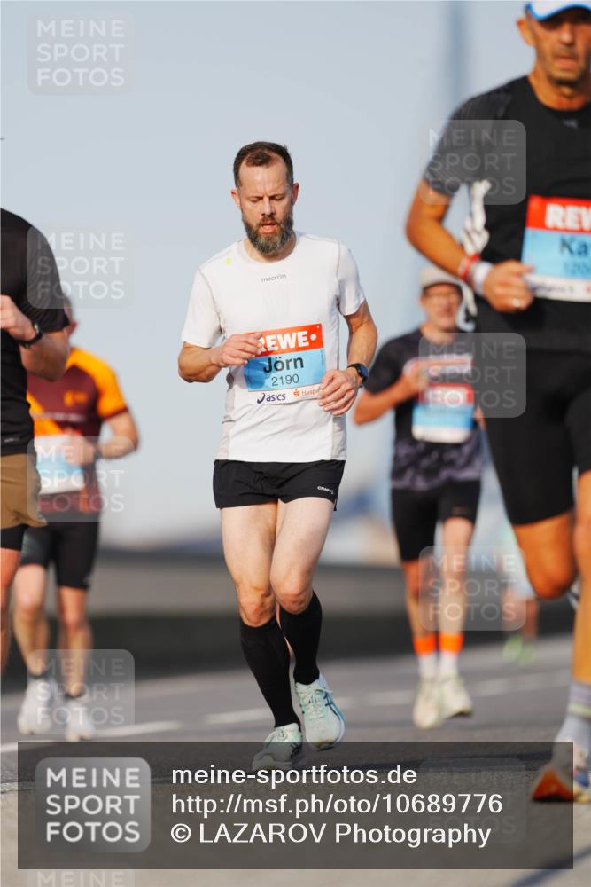 03.10.2026 - Köhlbrandbrückenlauf LAZAROV Photography http://msf.ph/oto/10689776 03.10.2026 09:43:56 Position 3 2190 meine-sportfotos.de