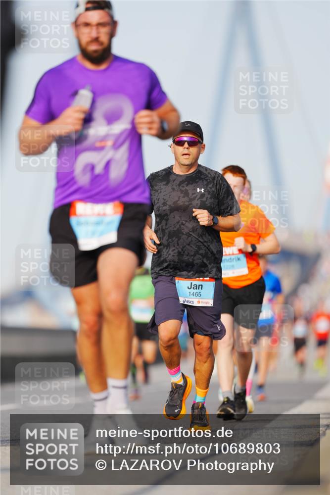 03.10.2026 - Köhlbrandbrückenlauf LAZAROV Photography http://msf.ph/oto/10689803 03.10.2026 09:43:59 Position 3 1465, 1228 meine-sportfotos.de