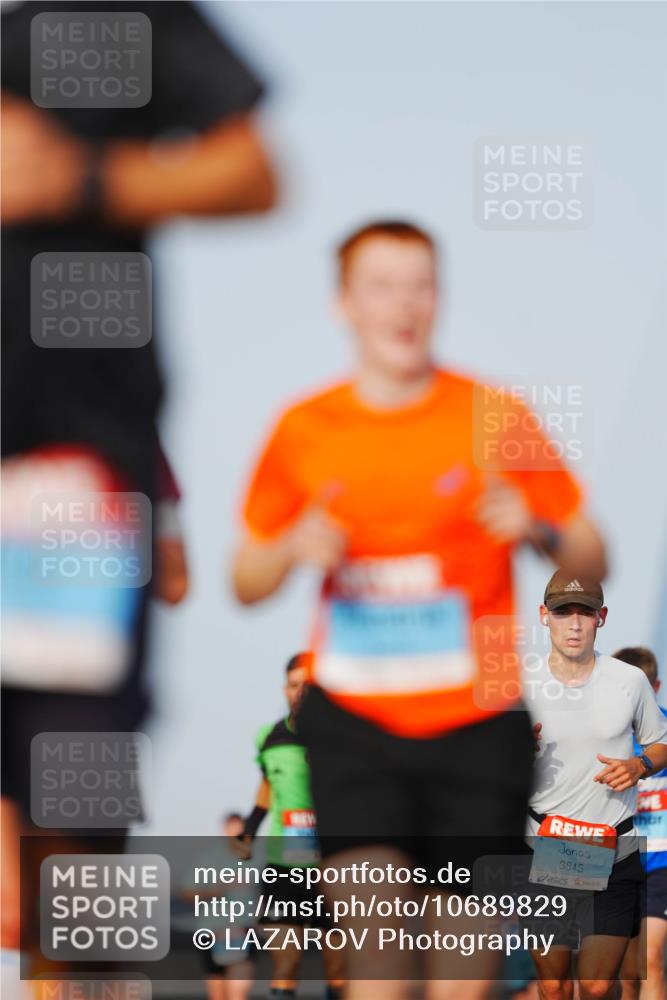 03.10.2026 - Köhlbrandbrückenlauf LAZAROV Photography http://msf.ph/oto/10689829 03.10.2026 09:44:05 Position 3 3845 meine-sportfotos.de