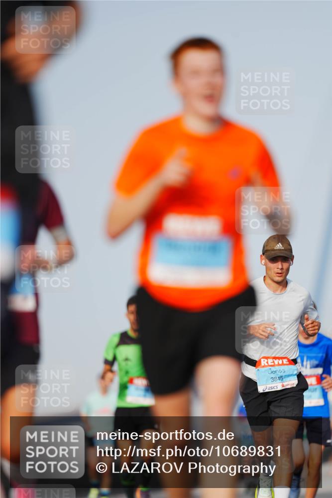 03.10.2026 - Köhlbrandbrückenlauf LAZAROV Photography http://msf.ph/oto/10689831 03.10.2026 09:44:05 Position 3 3845 meine-sportfotos.de