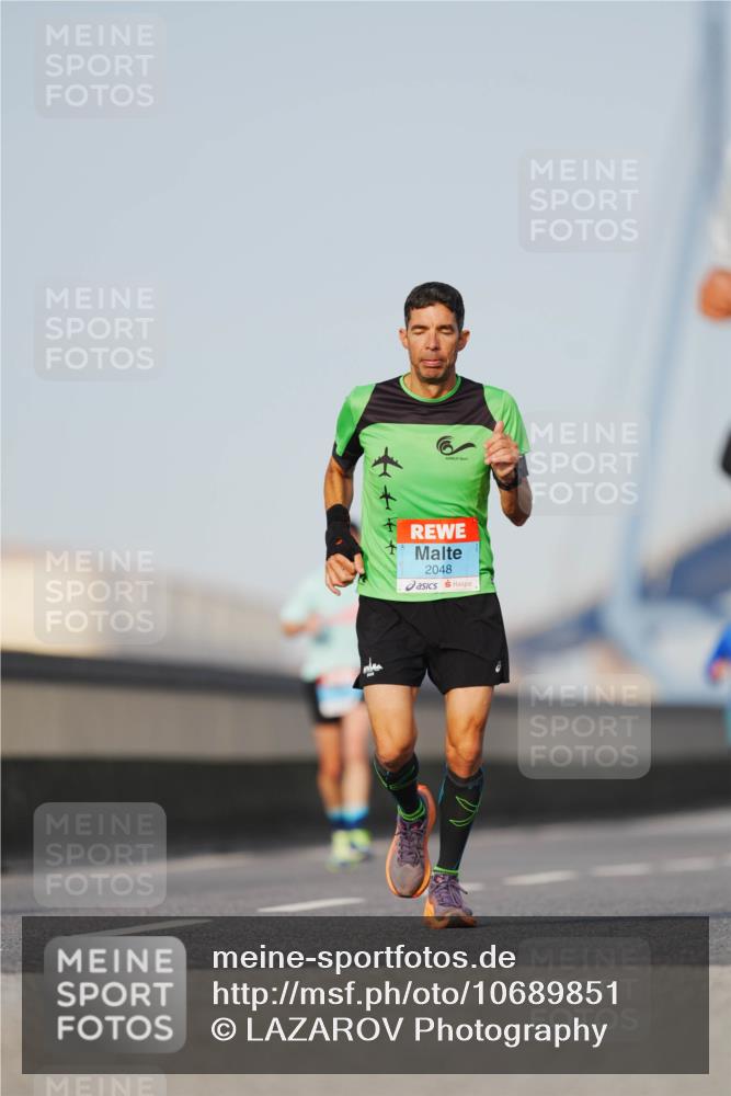 03.10.2026 - Köhlbrandbrückenlauf LAZAROV Photography http://msf.ph/oto/10689851 03.10.2026 09:44:08 Position 3 2048 meine-sportfotos.de