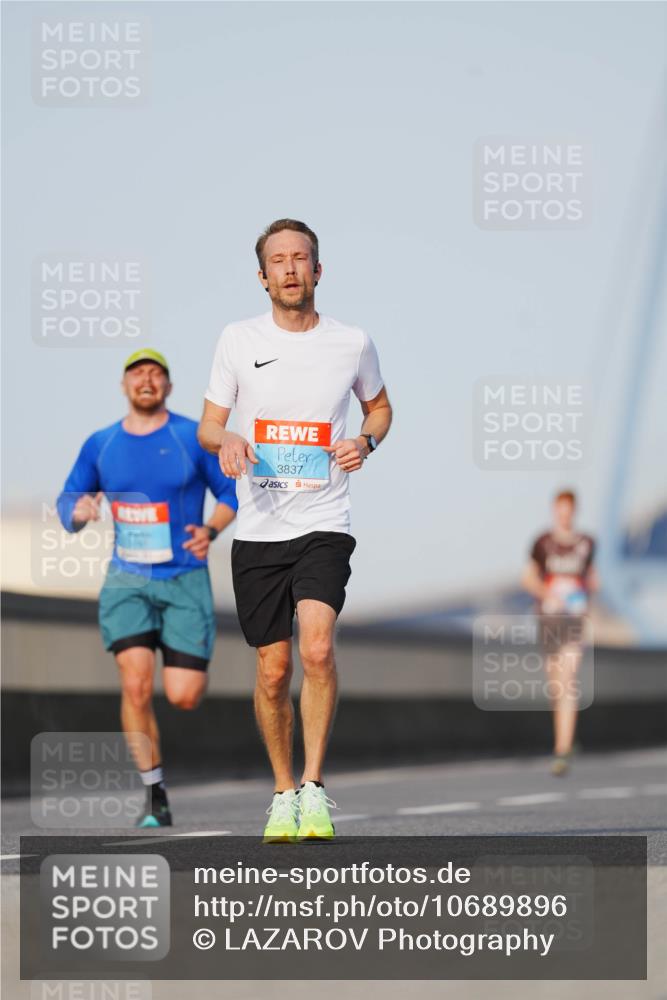 03.10.2026 - Köhlbrandbrückenlauf LAZAROV Photography http://msf.ph/oto/10689896 03.10.2026 09:44:18 Position 3 3837 meine-sportfotos.de