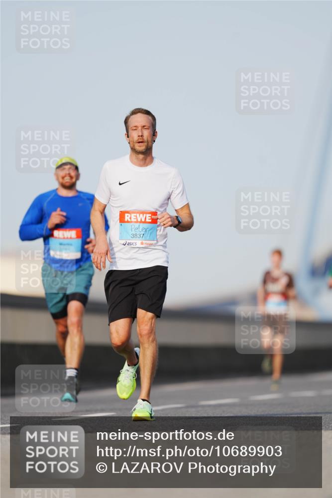 03.10.2026 - Köhlbrandbrückenlauf LAZAROV Photography http://msf.ph/oto/10689903 03.10.2026 09:44:18 Position 3 3837 meine-sportfotos.de