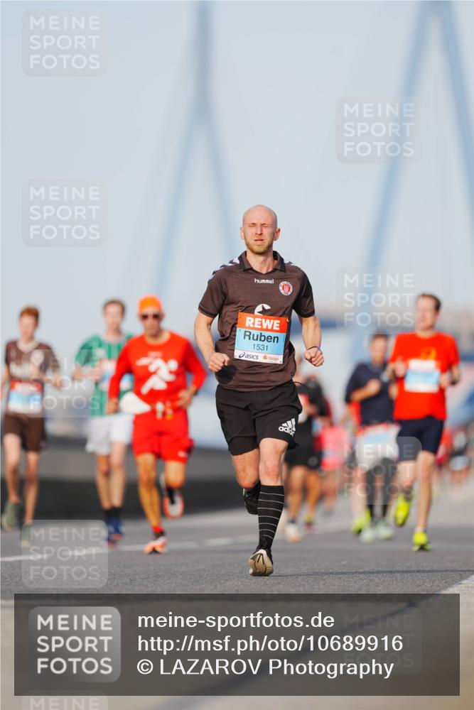 03.10.2026 - Köhlbrandbrückenlauf LAZAROV Photography http://msf.ph/oto/10689916 03.10.2026 09:44:21 Position 3 1531 meine-sportfotos.de