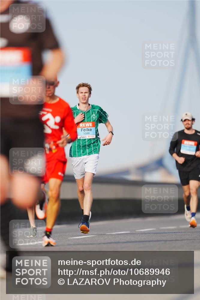 03.10.2026 - Köhlbrandbrückenlauf LAZAROV Photography http://msf.ph/oto/10689946 03.10.2026 09:44:27 Position 3 1588 meine-sportfotos.de