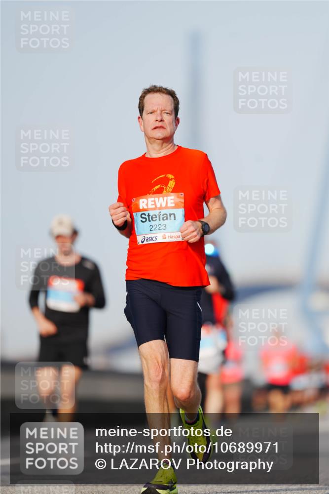 03.10.2026 - Köhlbrandbrückenlauf LAZAROV Photography http://msf.ph/oto/10689971 03.10.2026 09:44:30 Position 3 2223 meine-sportfotos.de