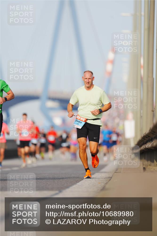 03.10.2026 - Köhlbrandbrückenlauf LAZAROV Photography http://msf.ph/oto/10689980 03.10.2026 09:44:32 Position 3 1196 meine-sportfotos.de
