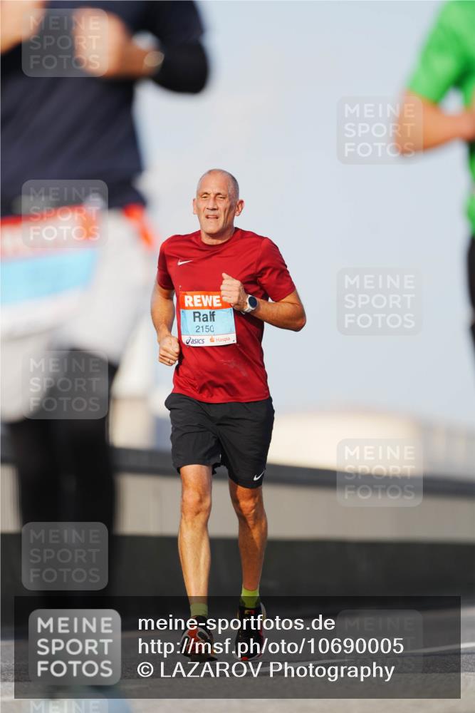 03.10.2026 - Köhlbrandbrückenlauf LAZAROV Photography http://msf.ph/oto/10690005 03.10.2026 09:44:38 Position 3 2150 meine-sportfotos.de