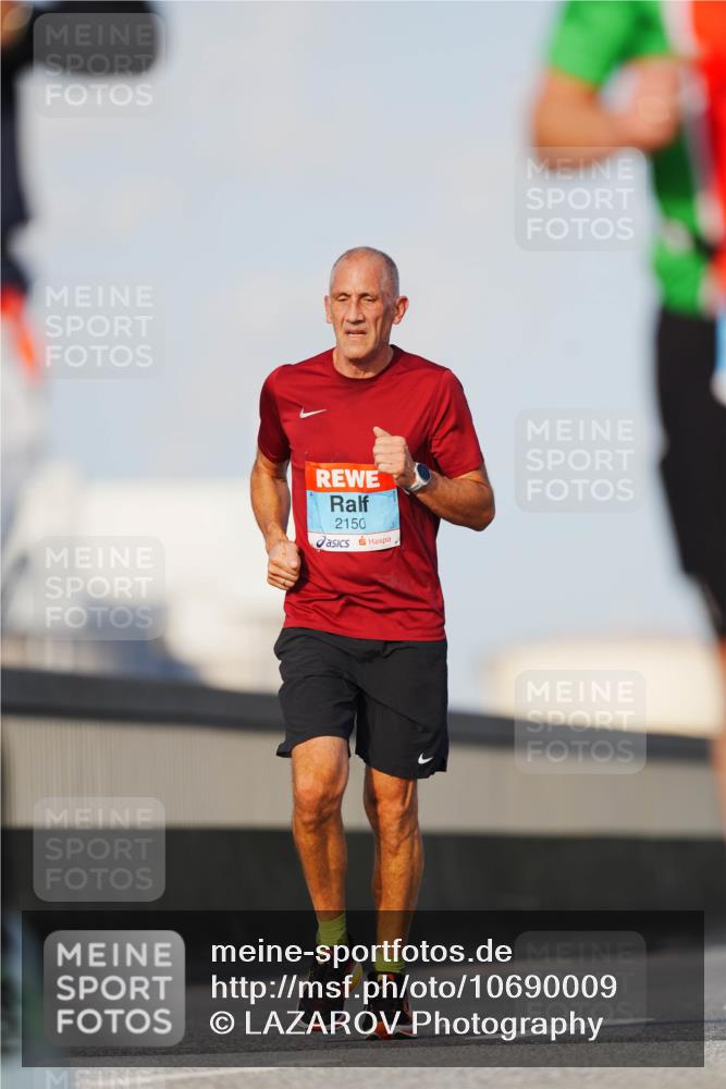 03.10.2026 - Köhlbrandbrückenlauf LAZAROV Photography http://msf.ph/oto/10690009 03.10.2026 09:44:39 Position 3 2150 meine-sportfotos.de