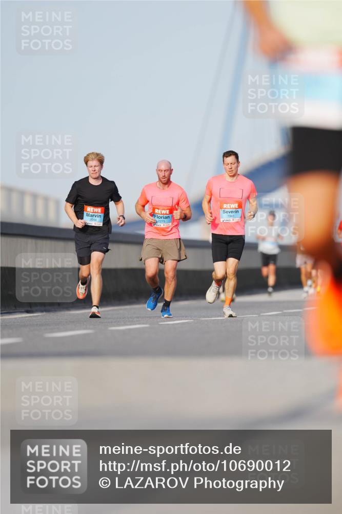 03.10.2026 - Köhlbrandbrückenlauf LAZAROV Photography http://msf.ph/oto/10690012 03.10.2026 09:44:39 Position 3 1941, 2275, 2044 meine-sportfotos.de
