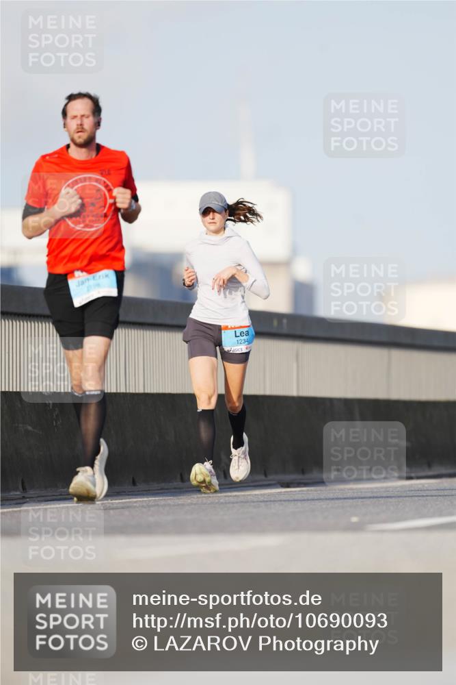 03.10.2026 - Köhlbrandbrückenlauf LAZAROV Photography http://msf.ph/oto/10690093 03.10.2026 09:44:57 Position 3 1234 meine-sportfotos.de
