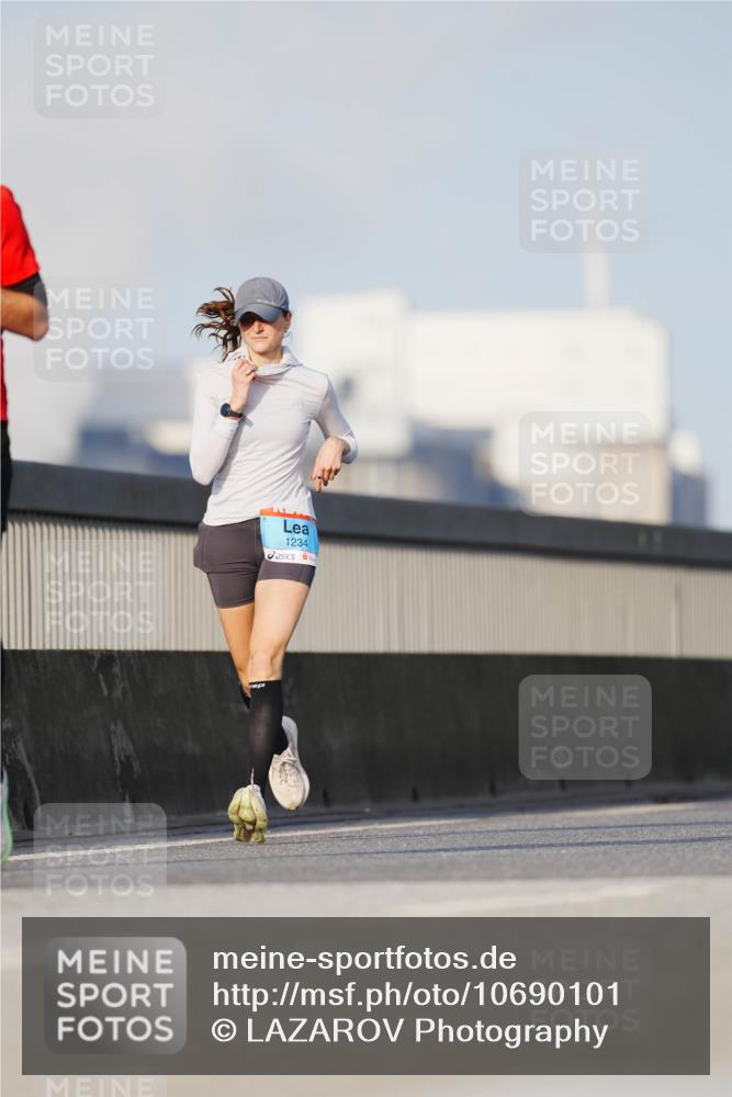03.10.2026 - Köhlbrandbrückenlauf LAZAROV Photography http://msf.ph/oto/10690101 03.10.2026 09:44:59 Position 3 1234 meine-sportfotos.de
