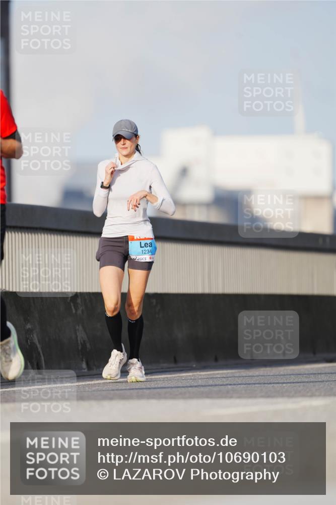 03.10.2026 - Köhlbrandbrückenlauf LAZAROV Photography http://msf.ph/oto/10690103 03.10.2026 09:44:59 Position 3 1234 meine-sportfotos.de