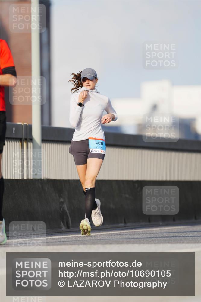03.10.2026 - Köhlbrandbrückenlauf LAZAROV Photography http://msf.ph/oto/10690105 03.10.2026 09:44:59 Position 3 1234 meine-sportfotos.de