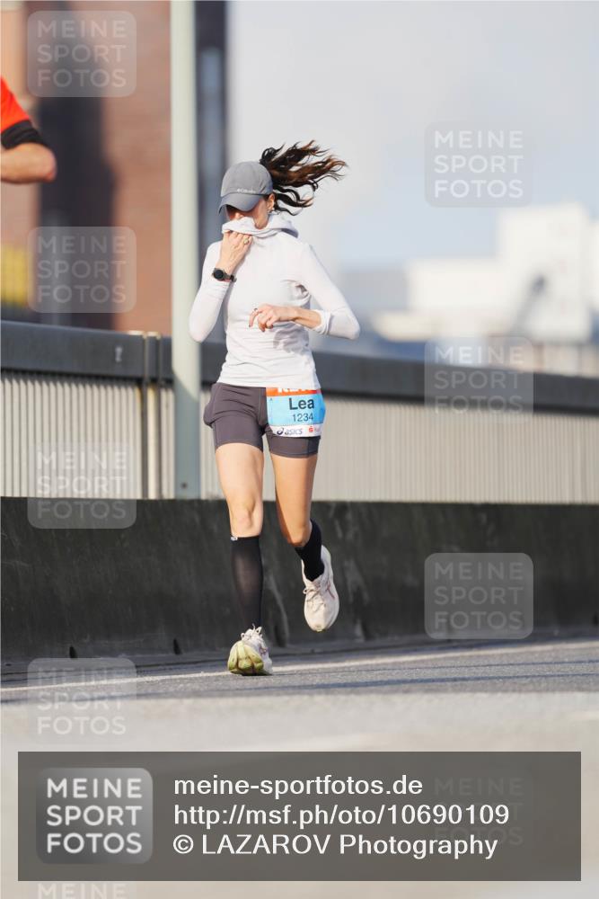 03.10.2026 - Köhlbrandbrückenlauf LAZAROV Photography http://msf.ph/oto/10690109 03.10.2026 09:45:00 Position 3 1, 1234 meine-sportfotos.de