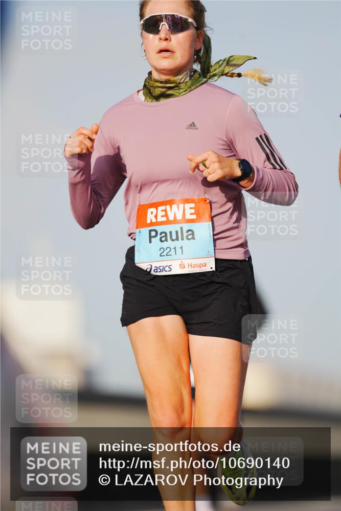 03.10.2026 - Köhlbrandbrückenlauf LAZAROV Photography http://msf.ph/oto/10690140 03.10.2026 09:45:09 Position 3 2211 meine-sportfotos.de