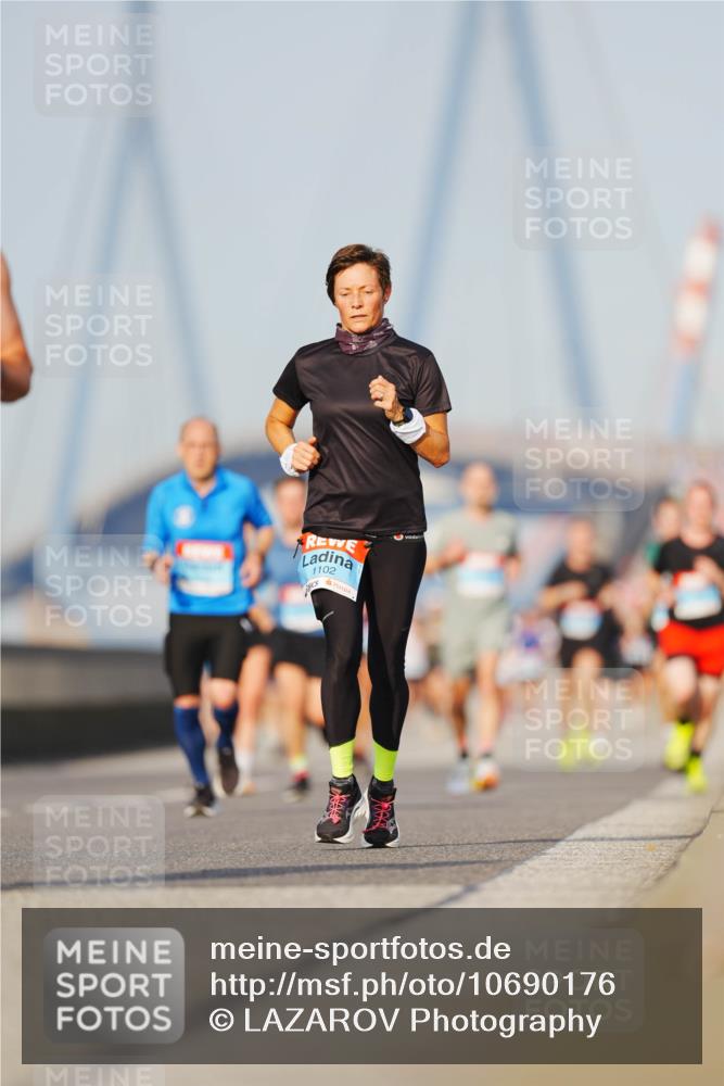 03.10.2026 - Köhlbrandbrückenlauf LAZAROV Photography http://msf.ph/oto/10690176 03.10.2026 09:45:14 Position 3 1102 meine-sportfotos.de